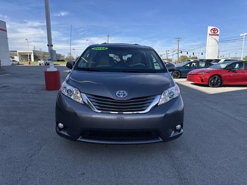 2014 Toyota Sienna XLE