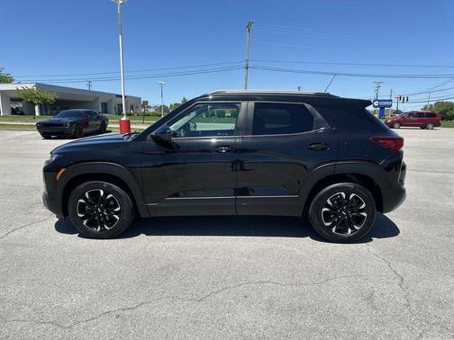 Mosaic Black Metallic 2023 Chevrolet Trailblazer LT