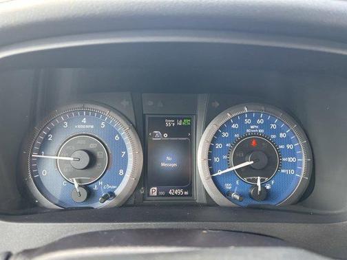Photo 2 of 46 of 2019 Toyota Sienna XLE