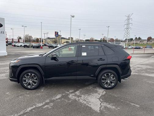 2025 Toyota RAV4 Hybrid XLE Premium