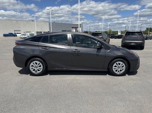 Magnetic Gray Metallic 2016 Toyota Prius Two