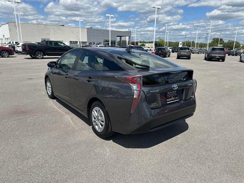 Magnetic Gray Metallic 2016 Toyota Prius Two