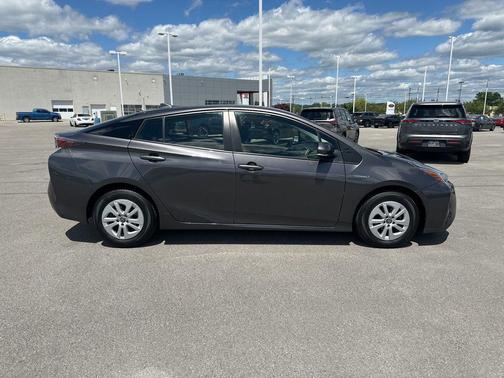 Magnetic Gray Metallic 2016 Toyota Prius Two
