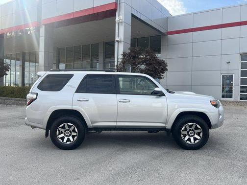 2024 Toyota 4Runner TRD Off Road