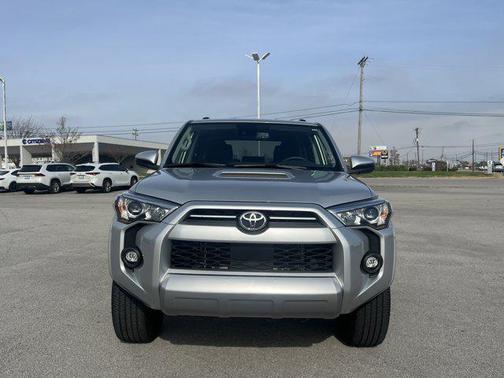 2024 Toyota 4Runner TRD Off Road