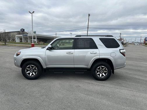 2024 Toyota 4Runner TRD Off Road