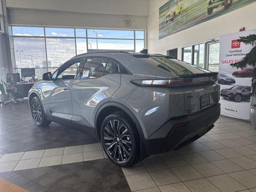 Cement 2026 Toyota C-HR XSE