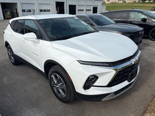 Summit White 2025 Chevrolet Blazer 2LT