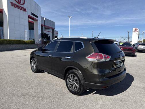 2016 Nissan Rogue SL