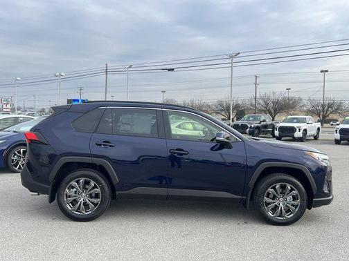 2025 Toyota RAV4 Hybrid XLE Premium