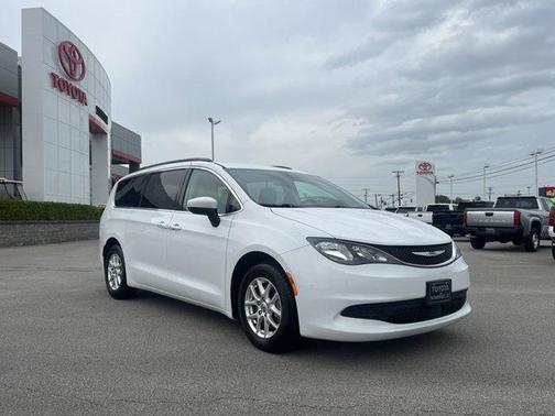 2021 Chrysler Voyager LXI