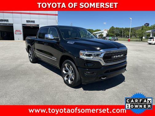 Diamond Black Crystal Pearlcoat 2024 RAM 1500 Limited