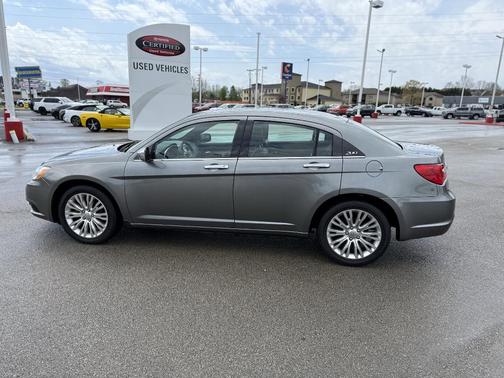 2013 Chrysler 200 Limited