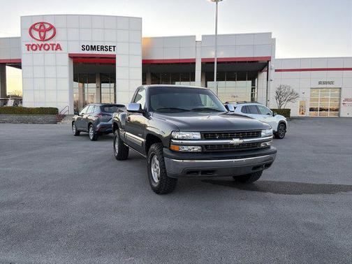 2000 Chevrolet Silverado 1500 LS