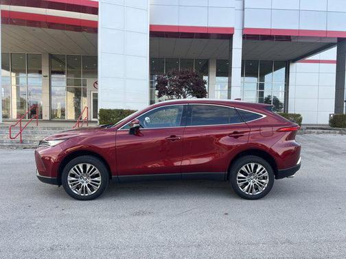 2024 Toyota Venza XLE