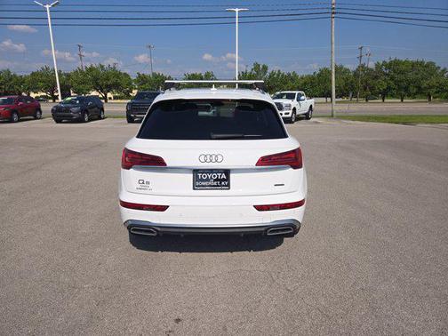 2022 Audi Q5 45 S line Premium Plus