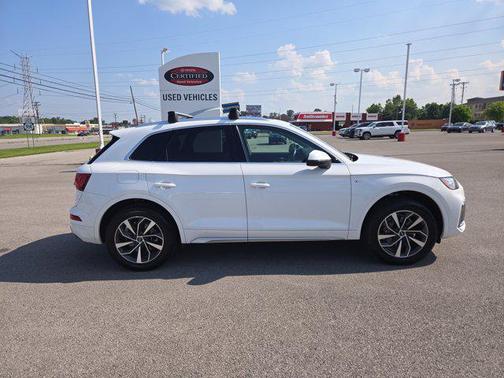 2022 Audi Q5 45 S line Premium Plus