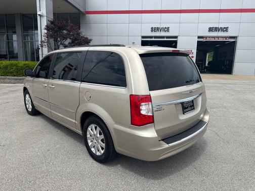 Cashmere Pearlcoat 2013 Chrysler Town & Country Touring