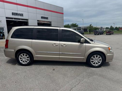 Cashmere Pearlcoat 2013 Chrysler Town & Country Touring