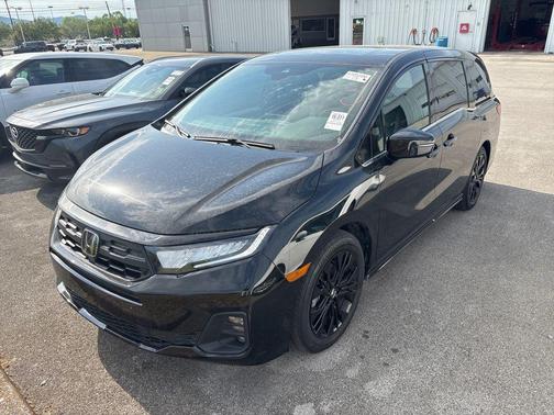 Crystal Black Pearl 2025 Honda Odyssey Sport-L