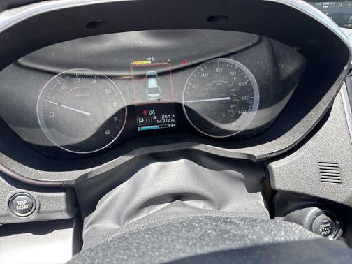 Crystal Black Silica 2023 Subaru Crosstrek Limited