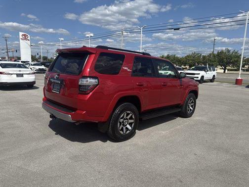 2024 Toyota 4Runner TRD Off Road