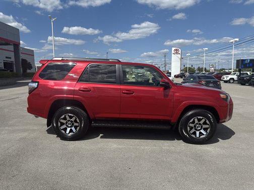 2024 Toyota 4Runner TRD Off Road