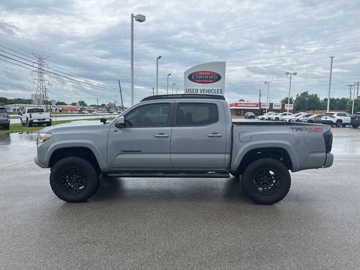Cement 2020 Toyota Tacoma TRD Sport