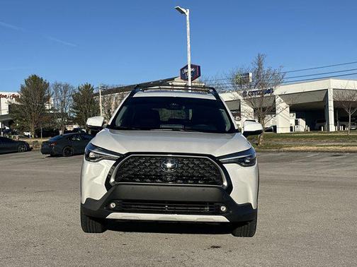 2023 Toyota Corolla Cross XLE