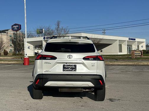 2023 Toyota Corolla Cross XLE