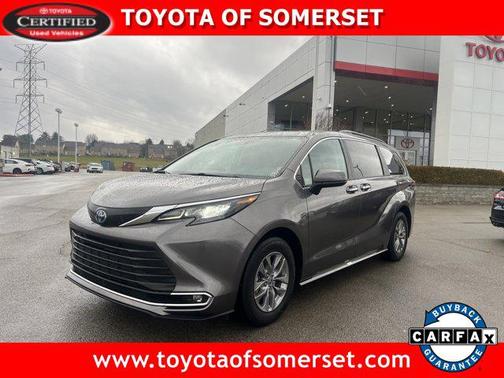 2024 Toyota Sienna XLE