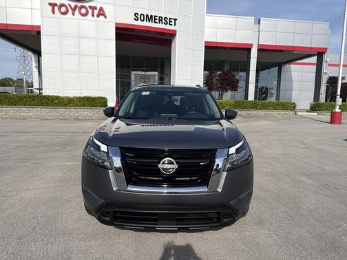 Gun Metallic 2025 Nissan Pathfinder SV 4WD