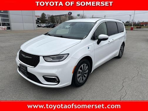 Bright White Clearcoat 2023 Chrysler Pacifica Hybrid Touring L
