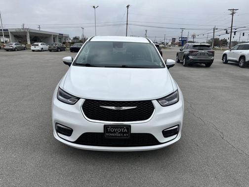 Bright White Clearcoat 2023 Chrysler Pacifica Hybrid Touring L