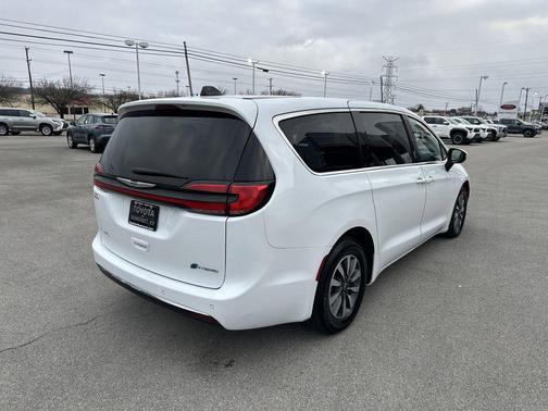 Bright White Clearcoat 2023 Chrysler Pacifica Hybrid Touring L