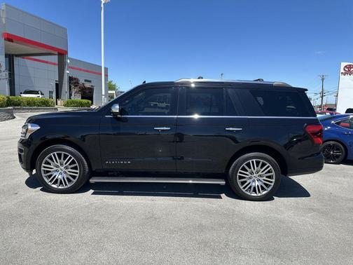 Agate Black Metallic 2024 Ford Expedition Platinum