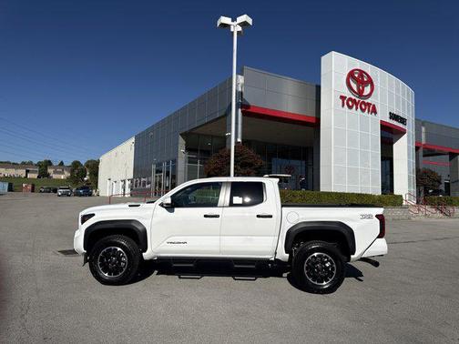 2025 Toyota Tacoma TRD Off Road