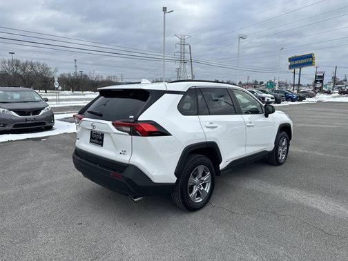 2025 Toyota RAV4 Hybrid LE