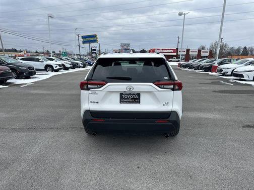 2025 Toyota RAV4 Hybrid LE