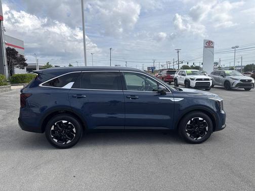Midnight Lake Blue 2025 Kia Sorento S