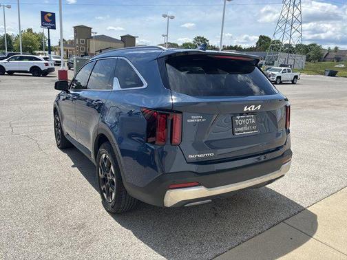 Midnight Lake Blue 2025 Kia Sorento S