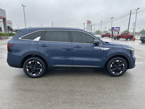 Midnight Lake Blue 2025 Kia Sorento S