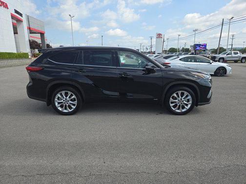 2023 Toyota Highlander Hybrid Limited