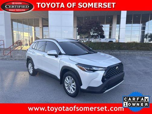 2024 Toyota Corolla Cross LE