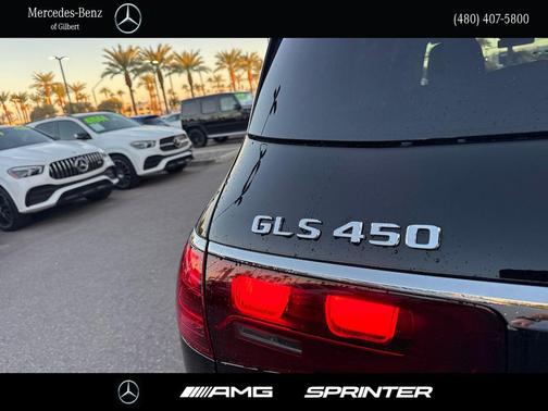 2026 Mercedes-Benz GLS 450 4MATIC