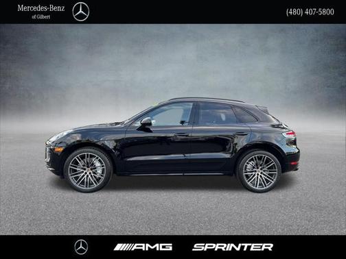 2021 Porsche Macan Turbo