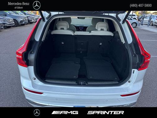 2023 Volvo XC60 B5 Plus Bright Theme