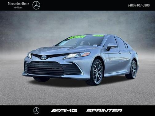 2024 Toyota Camry Hybrid XLE