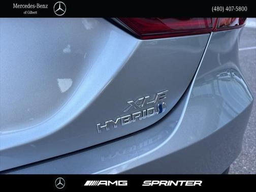 2024 Toyota Camry Hybrid XLE