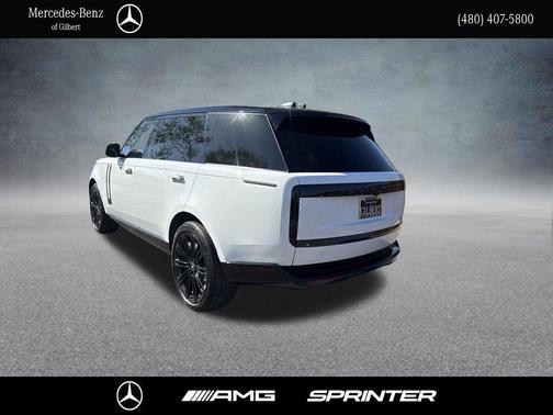 2025 Land Rover Range Rover P400 SE 7 Seat